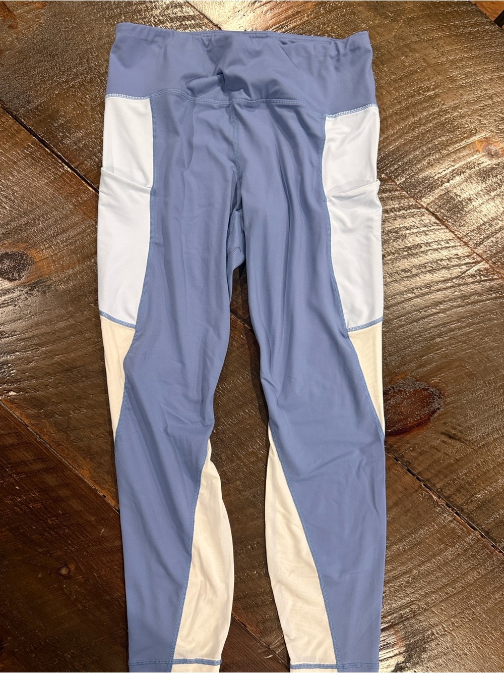 Active Life Colorblock Leggings in Light Blue and White with Cream Accents